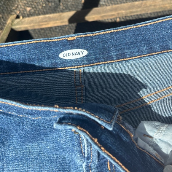 Old Navy 14 Denim/jean Shorts - Picture 3 of 4